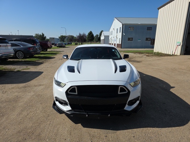 2016 Ford Mustang GT Premium photo 2