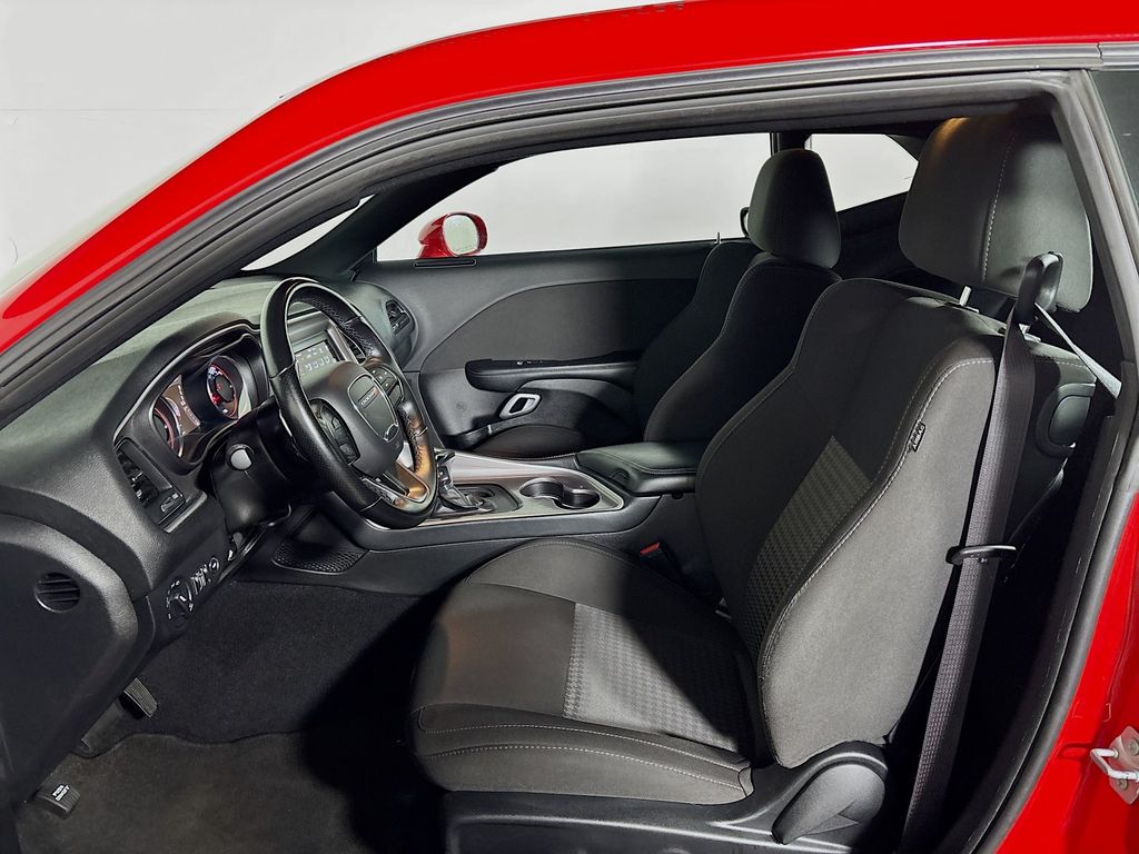 2022 Dodge Challenger GT photo 11