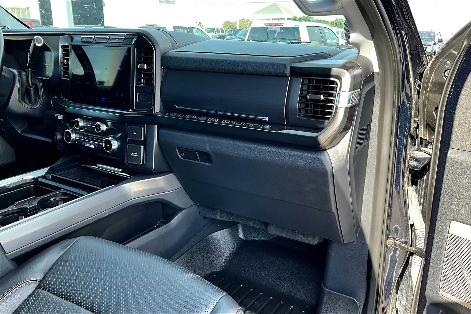 2023 Ford F-250 photo 35