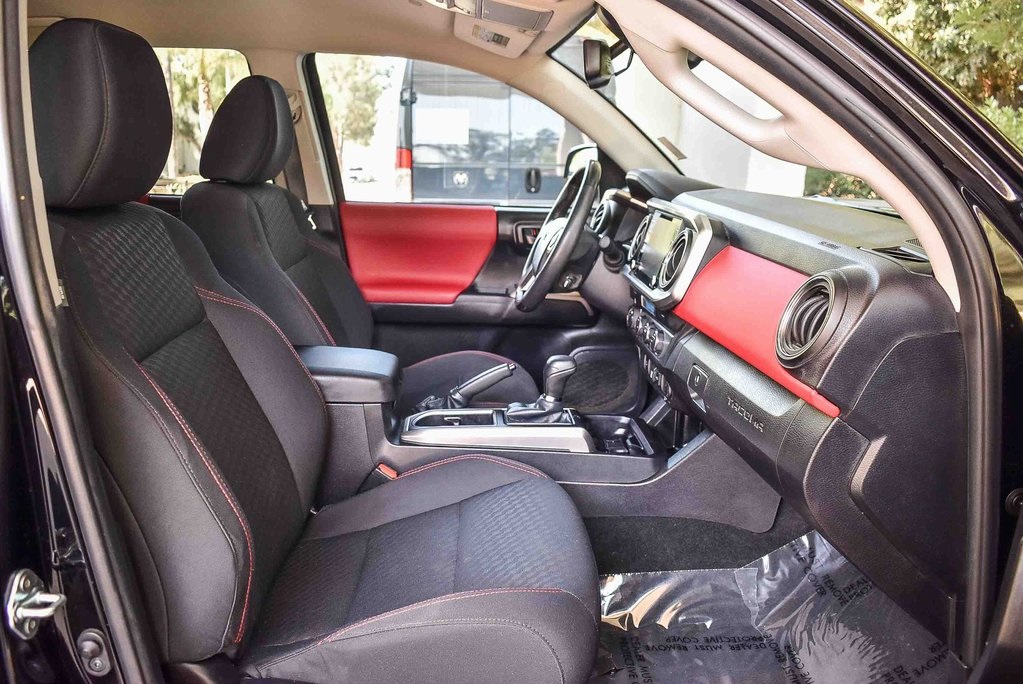 2023 Toyota Tacoma SR5 photo 15