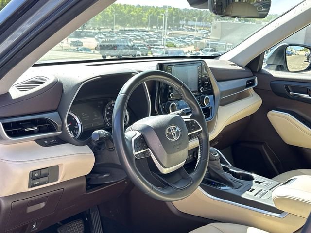 2022 Toyota Highlander XLE photo 10