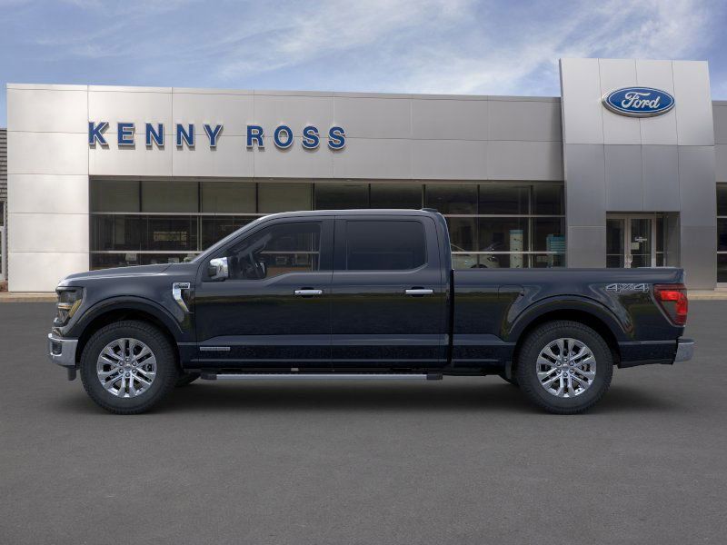 2025 Ford F-150 XLT photo 4
