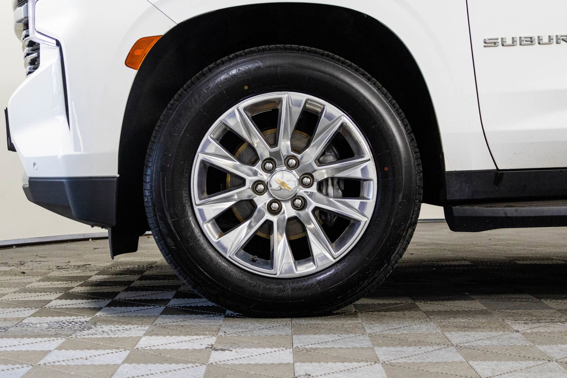 2023 Chevrolet Suburban Premier photo 31