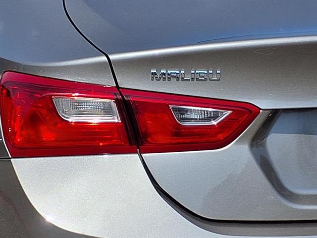 2025 Chevrolet Malibu 1LT photo 23