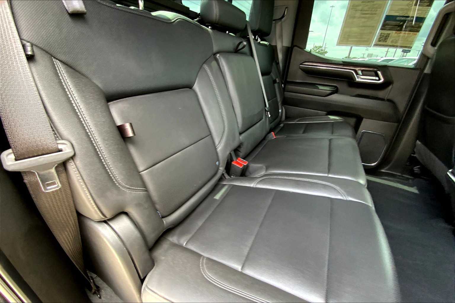 2024 Chevrolet Silverado 1500 LTZ photo 17