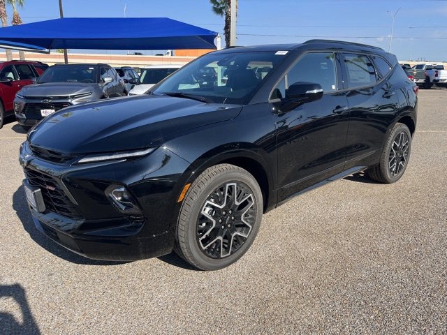 2025 Chevrolet Blazer RS photo 3
