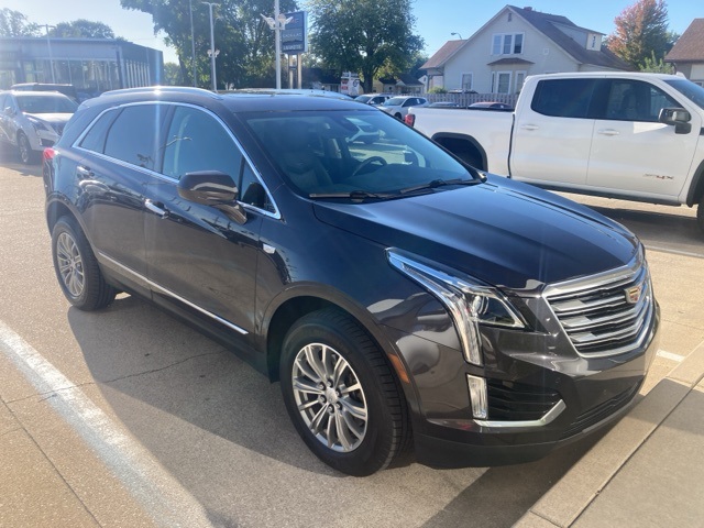 2019 Cadillac XT5 Luxury photo 2