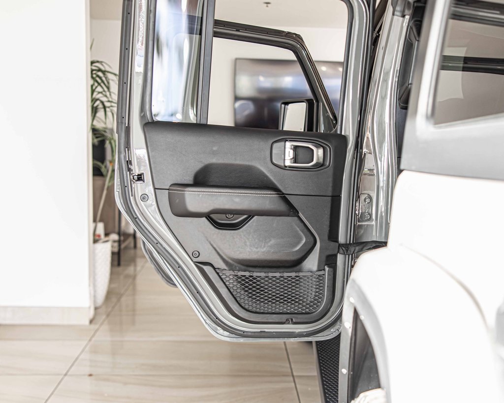 2022 JEEP WRANGLER - Image 34