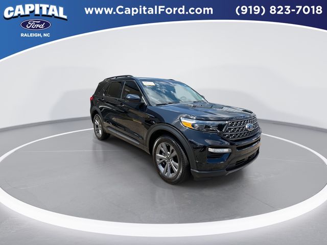 2022 Ford Explorer XLT photo 2