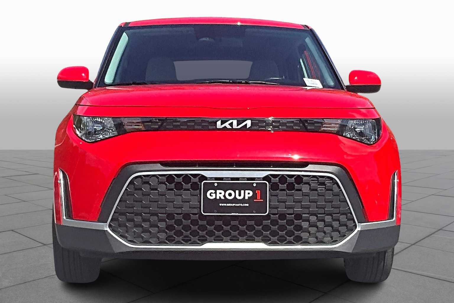 2023 Kia Soul LX photo 3