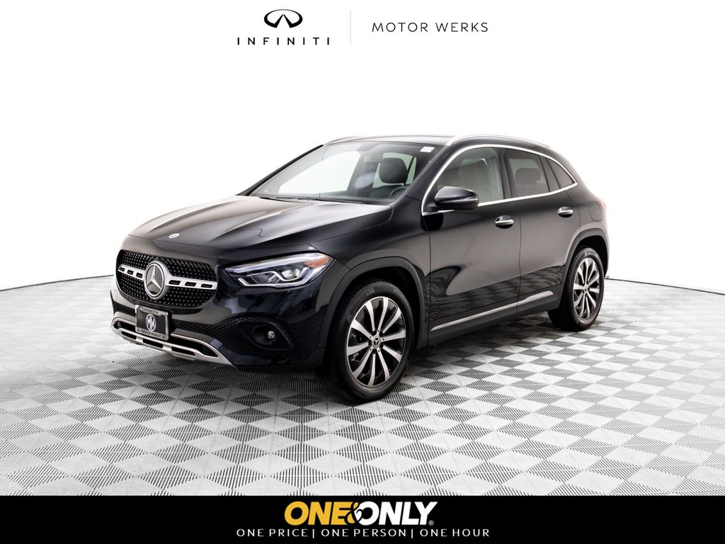 2023 Mercedes-Benz GLA Base's photo