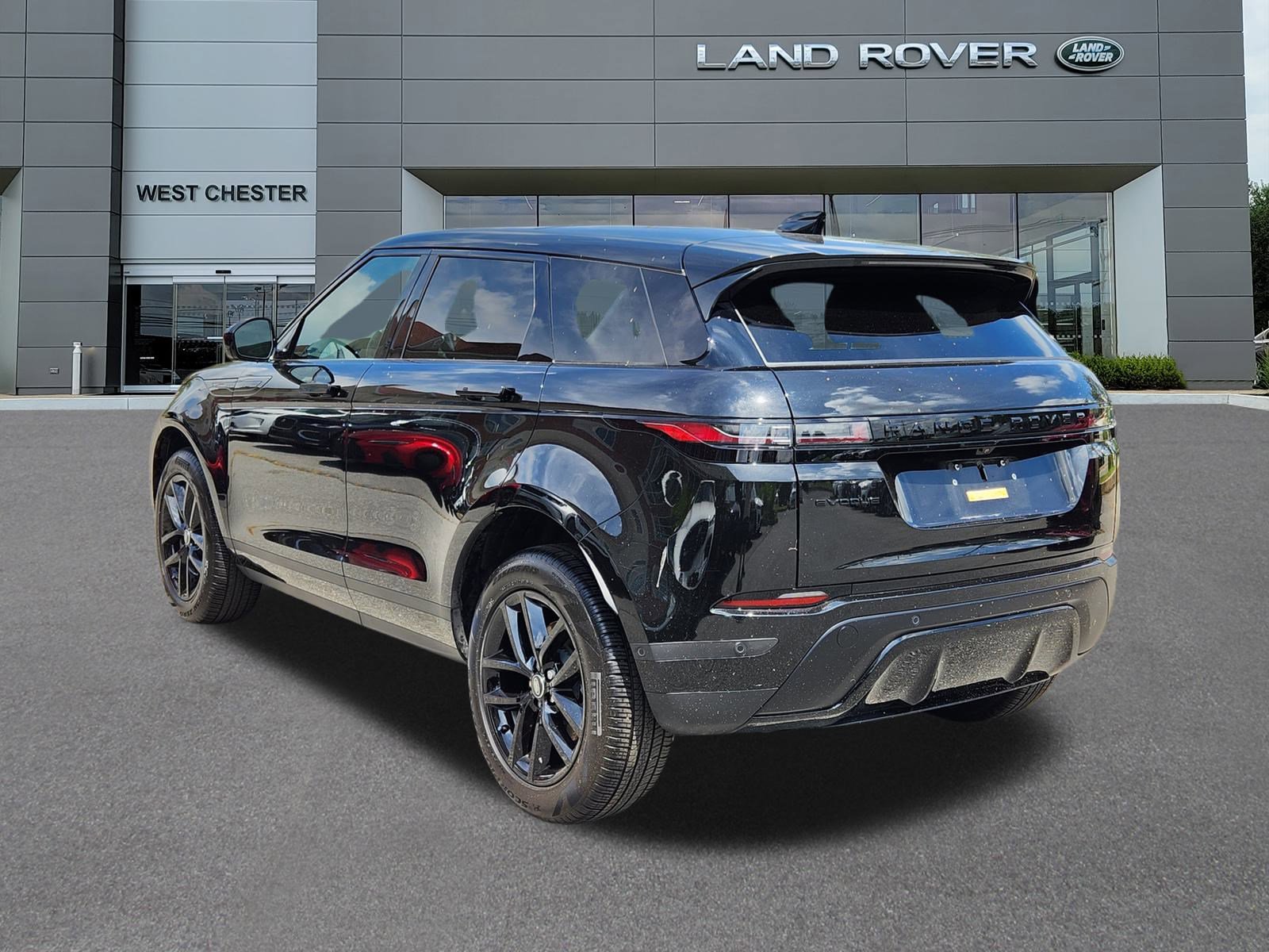 2025 Land Rover Range Rover Evoque S photo 3
