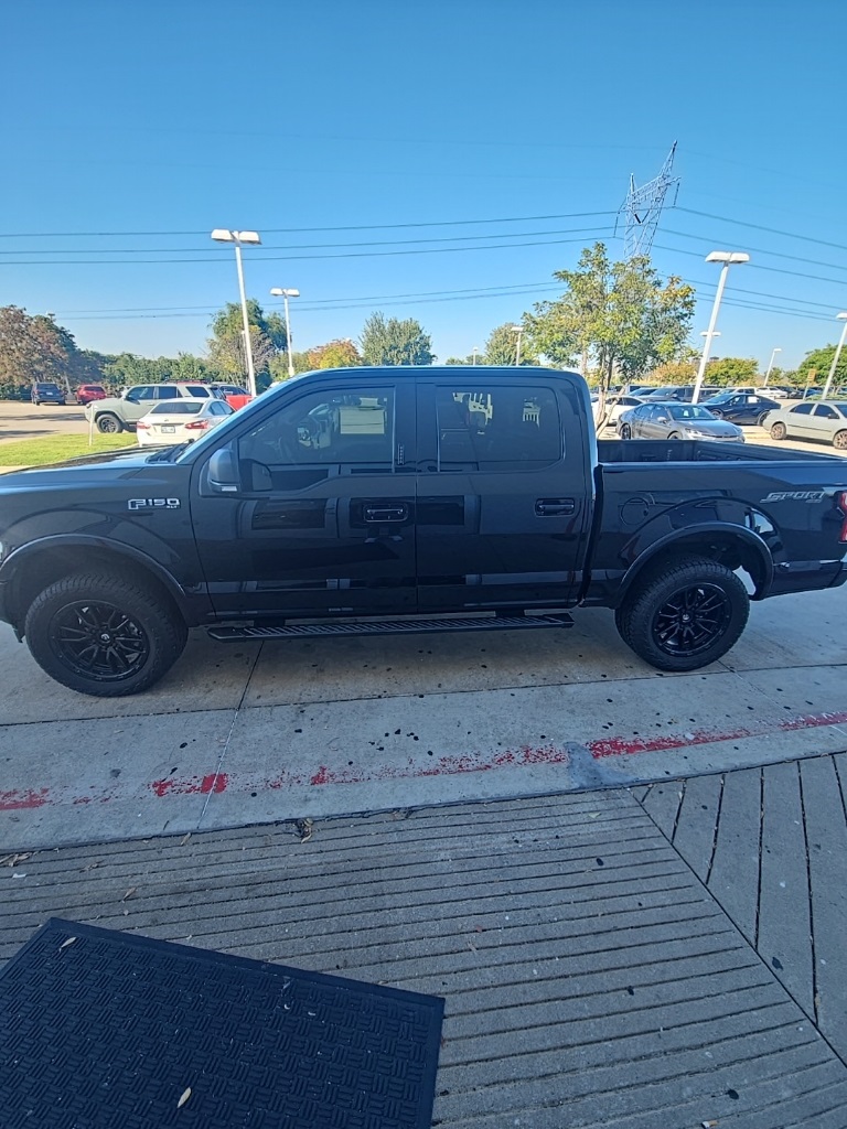 2018 Ford F-150 XLT photo 2