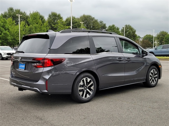 2026 Honda Odyssey EX-L photo 2