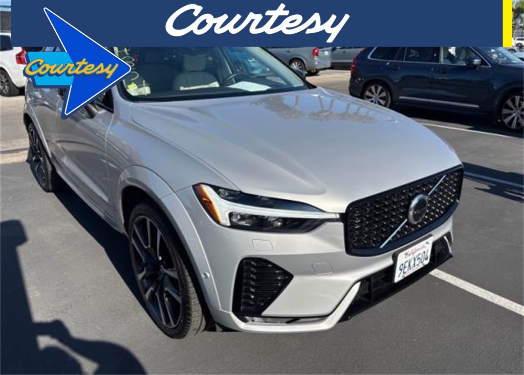 2023 Volvo XC60 Ultimate's photo