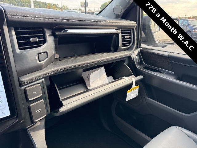 2025 Ford F-150 Lightning photo 25