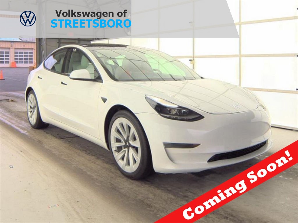 2021 Tesla Model 3 Base's photo