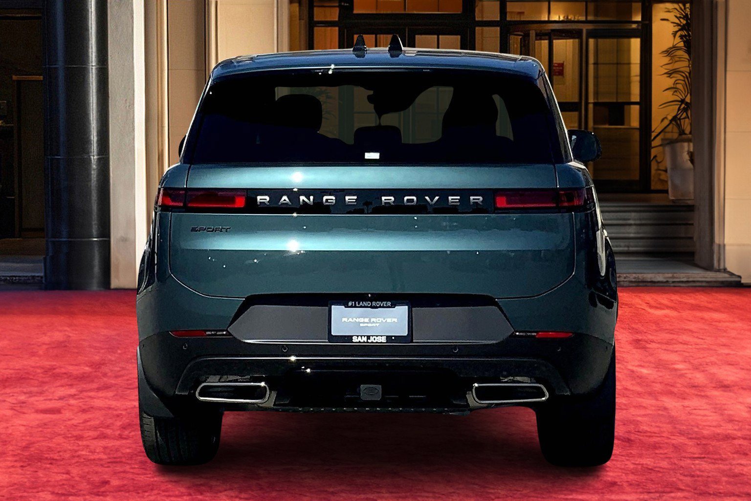 2025 Land Rover Range Rover Sport SE photo 4