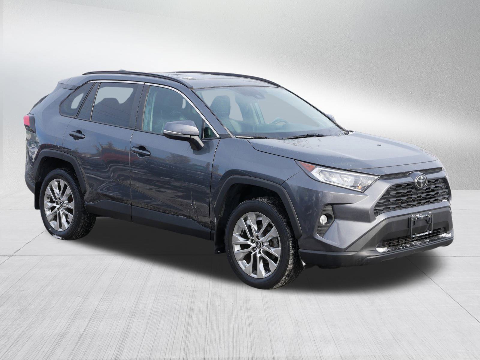 2020 Toyota RAV4 XLE Premium's photo