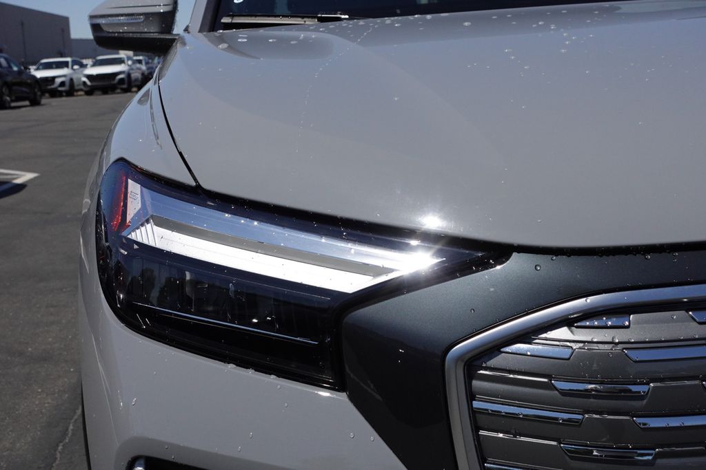 2024 Audi Q4 E-tron Premium photo 4