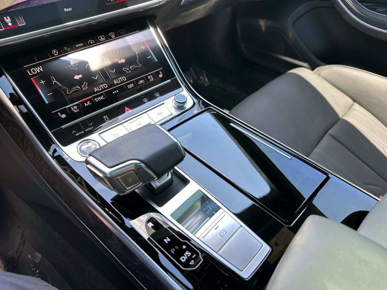 2023 Audi A8 L 55 TFSI Quattro photo 26