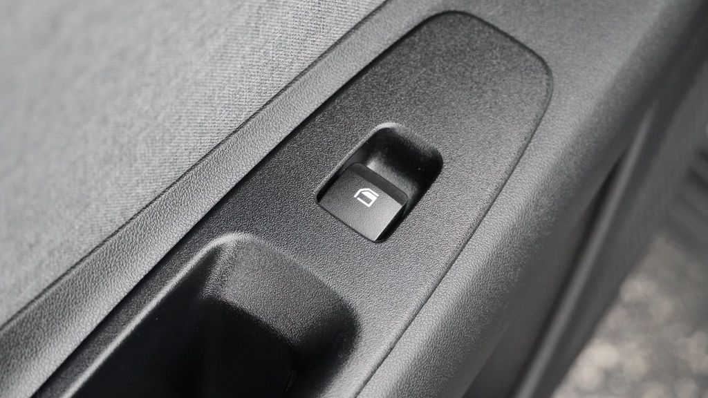 2024 Hyundai Elantra Limited photo 15