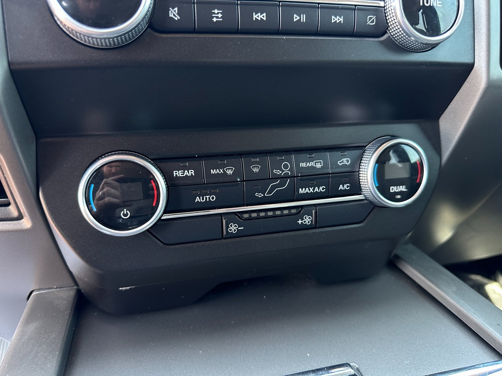 2021 Ford Expedition XLT photo 18