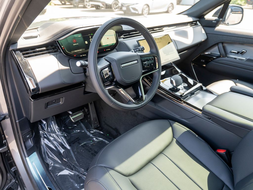 2025 Land Rover Range Rover Sport SE photo 11