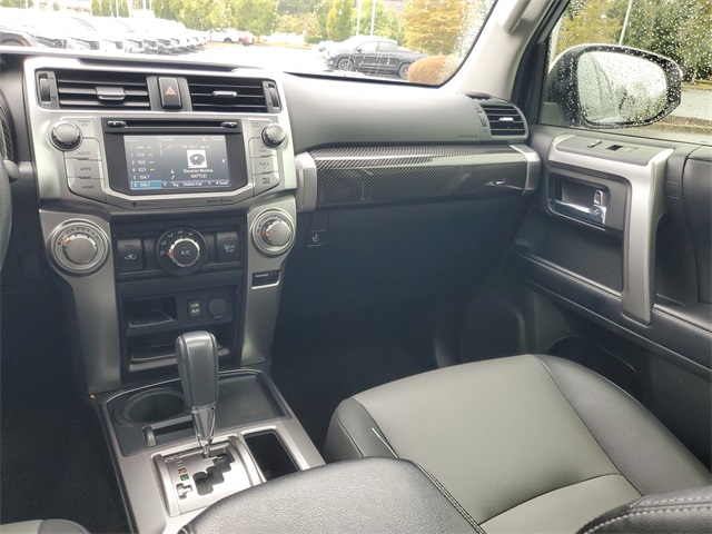 2019 Toyota 4Runner SR5 Premium photo 10