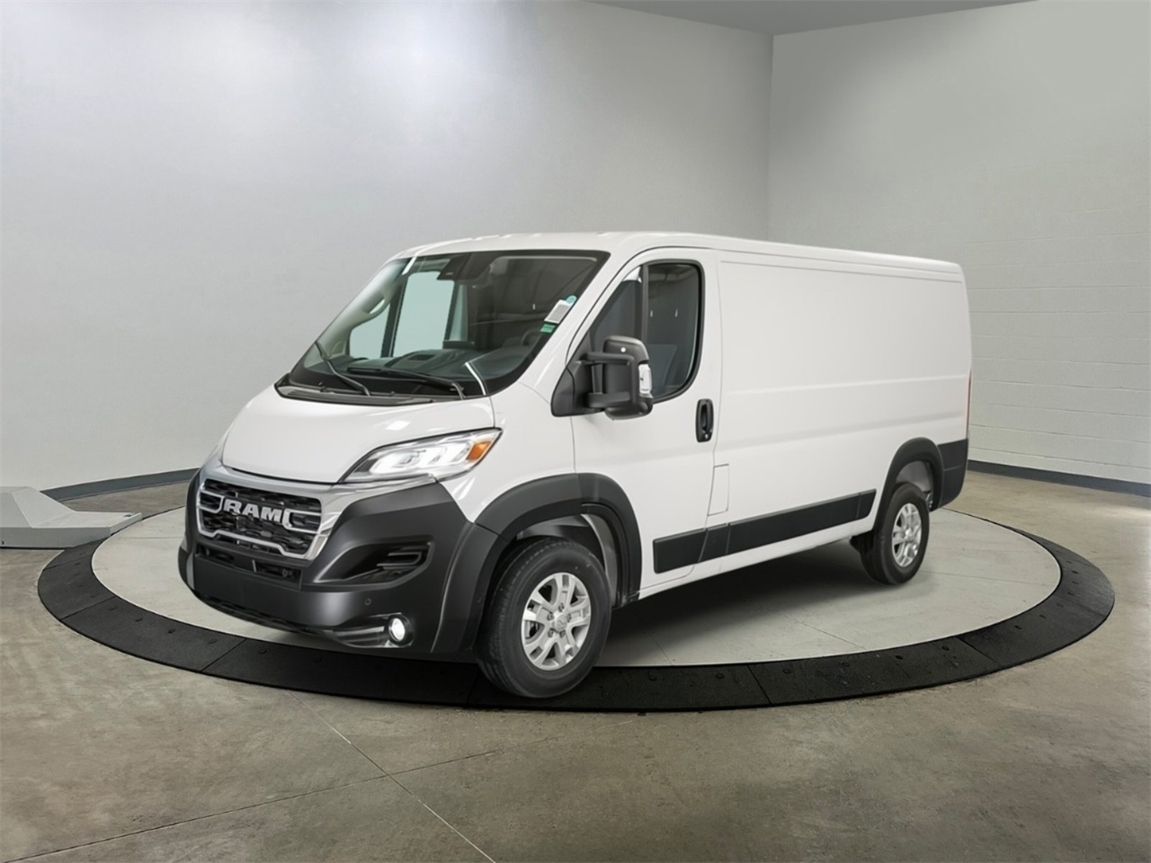 2024 Ram ProMaster 1500 SLT photo 2