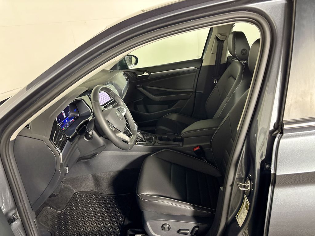 2024 Volkswagen Jetta 1.5T SE photo 11