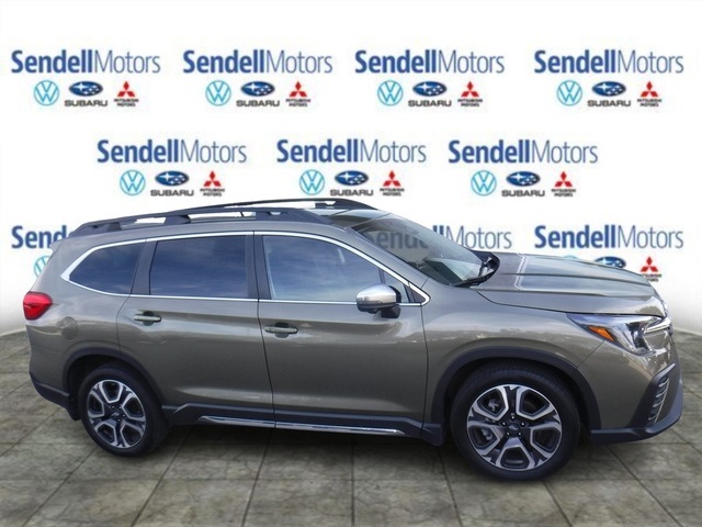 2023 Subaru Ascent Limited photo 2