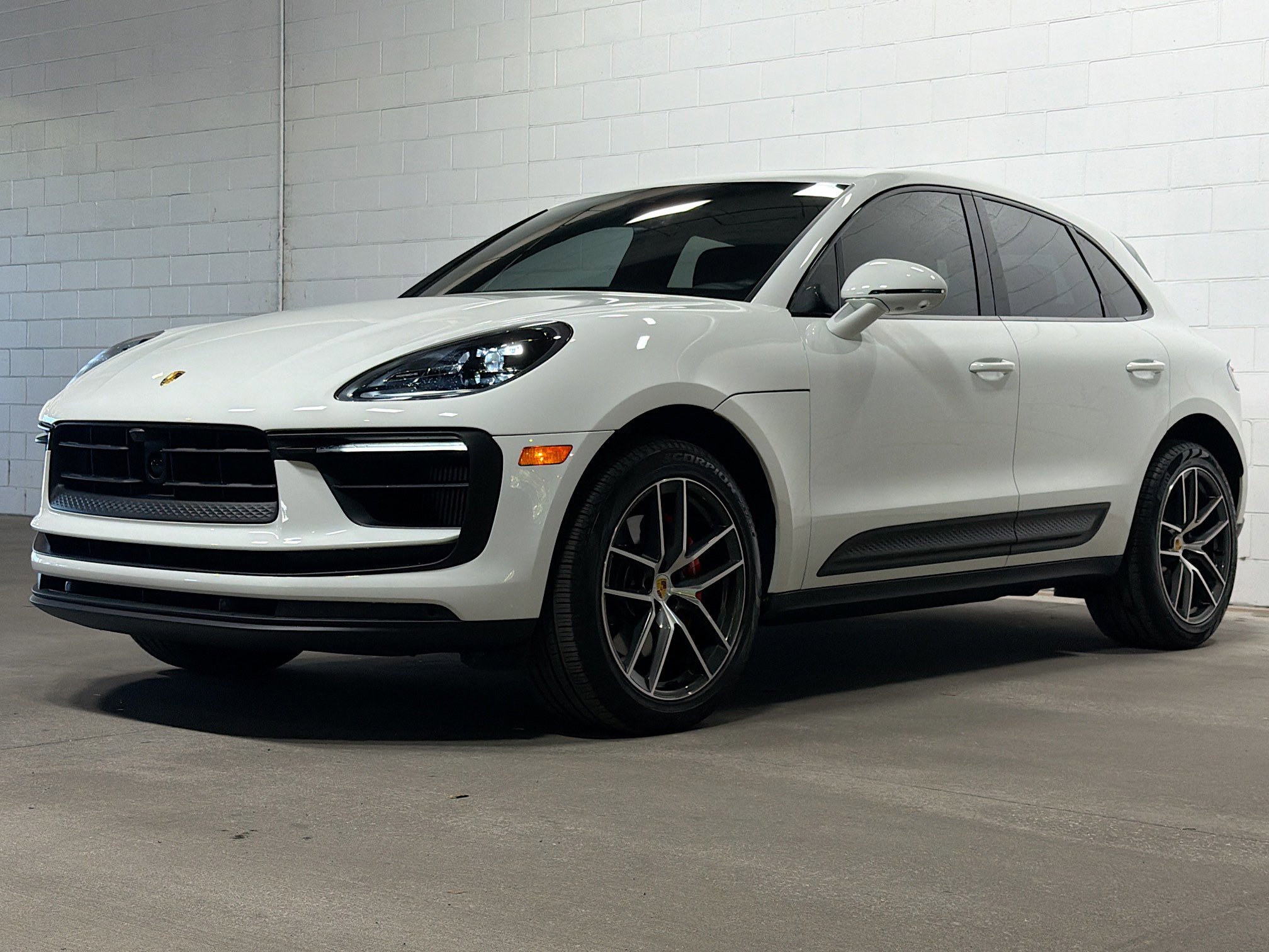 2025 Porsche Macan S's photo