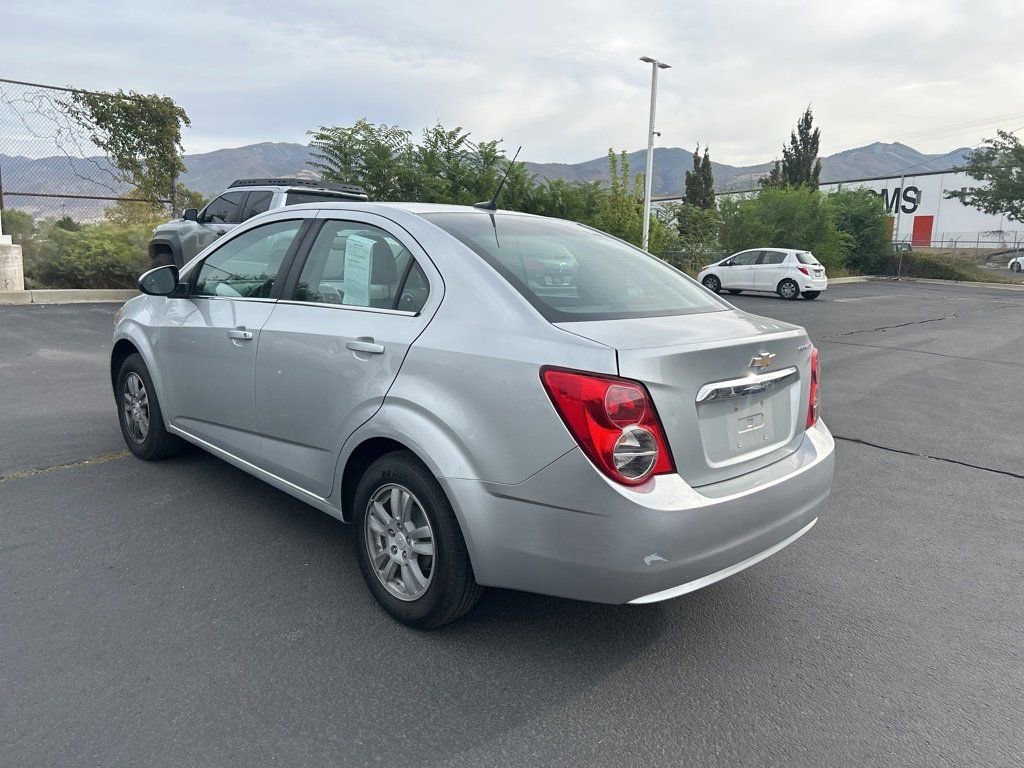 2014 Chevrolet Sonic LT photo 6