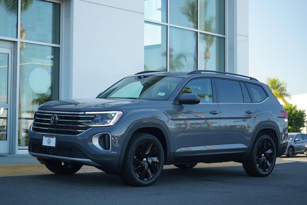2026 Volkswagen Atlas SE's photo