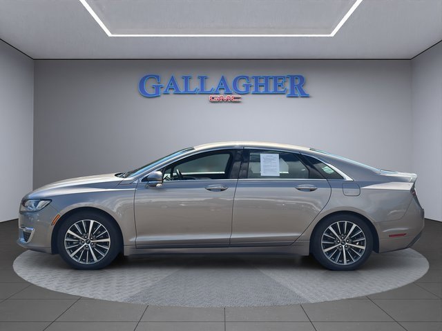 2020 Lincoln MKZ Standard photo 9