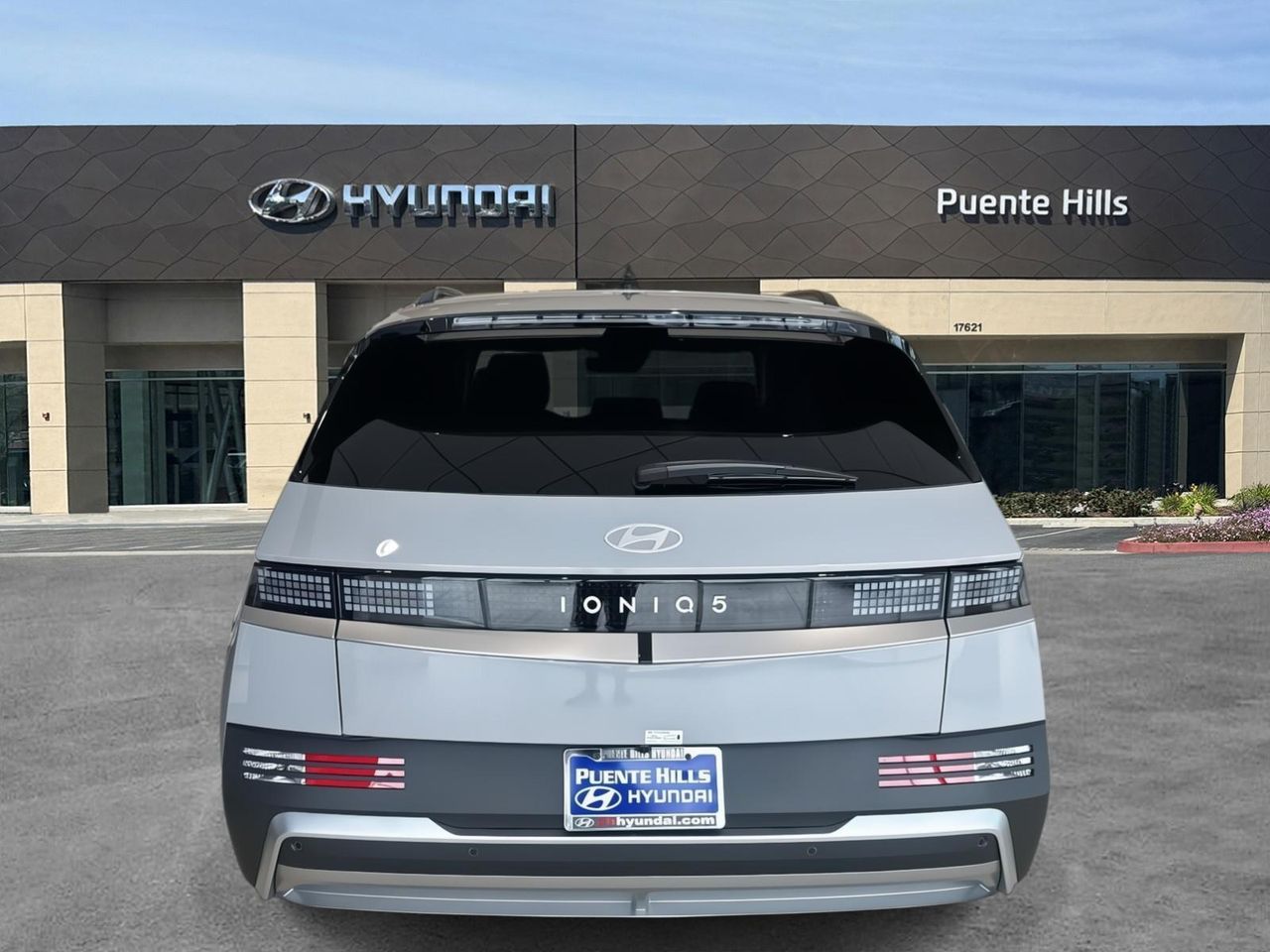 2025 Hyundai Ioniq 5 SEL photo 4