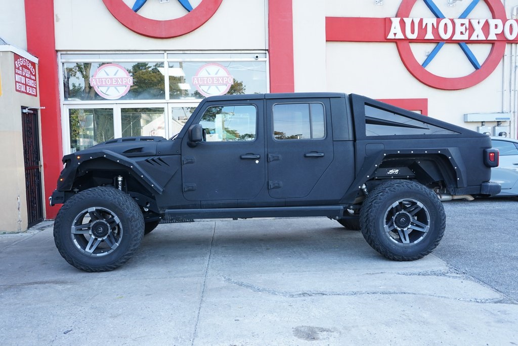 2023 Jeep Gladiator Sport photo 3