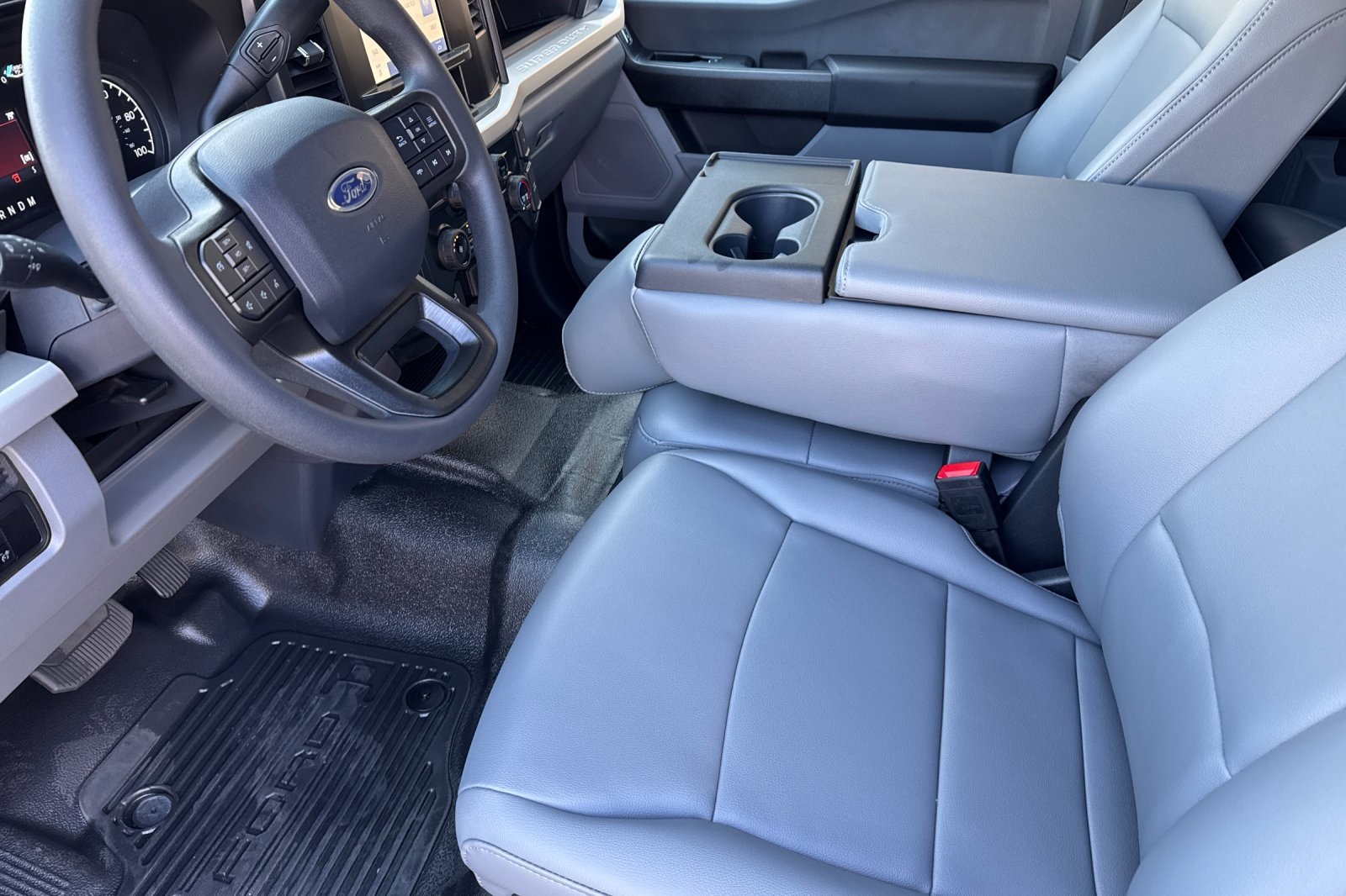 2025 Ford F-250 XL photo 9