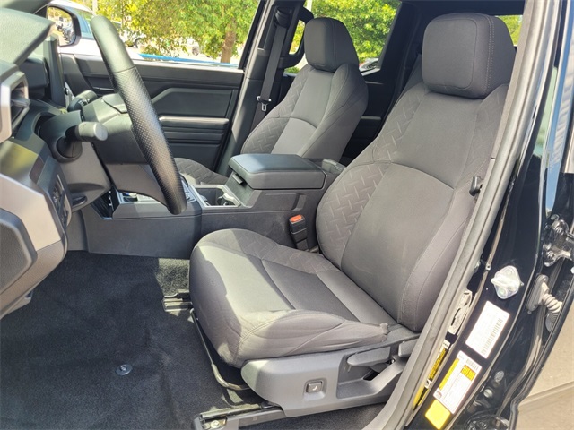 2024 Toyota Tacoma SR5 photo 4