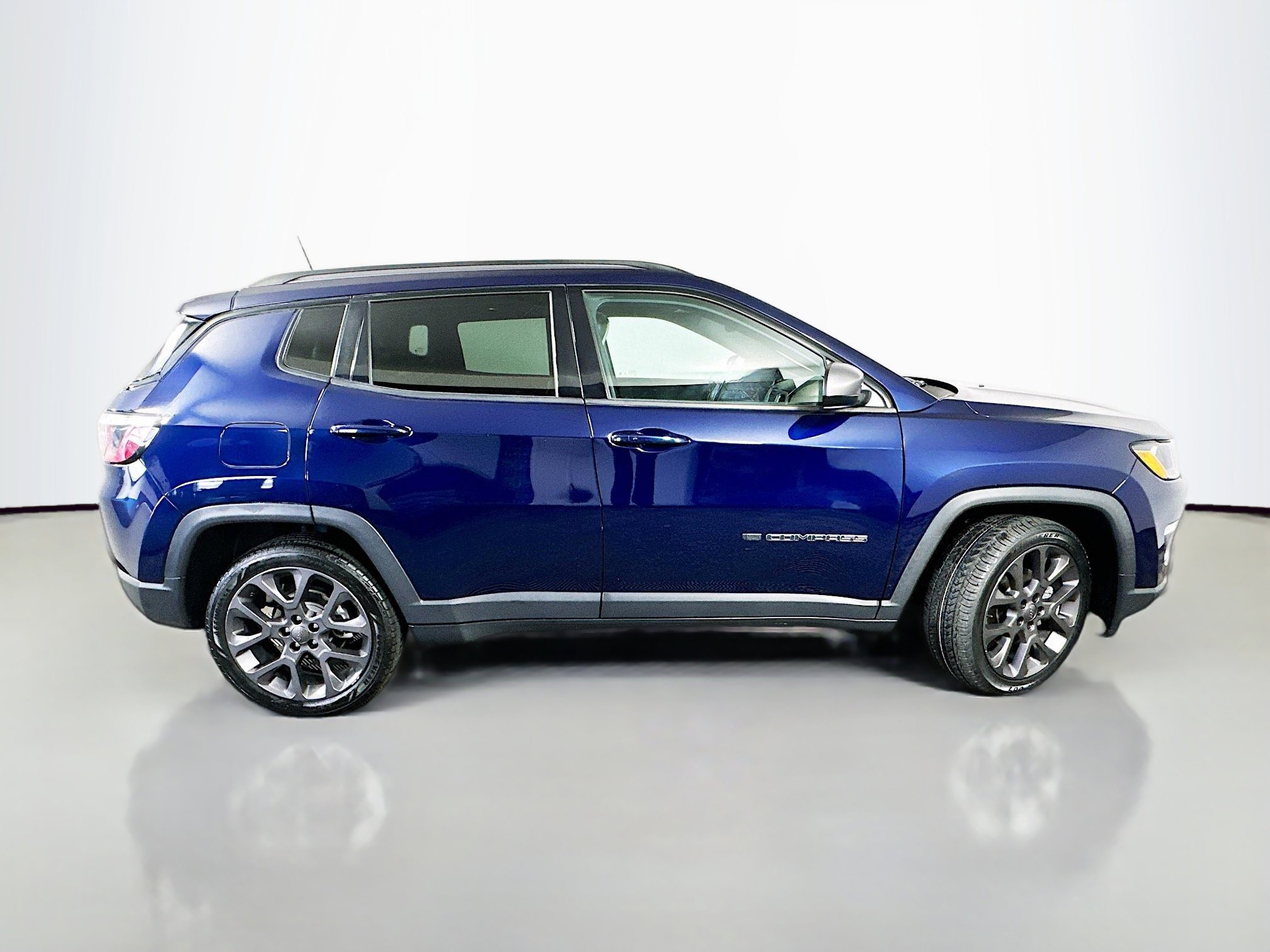 2021 Jeep Compass Anniversary Edition photo 5