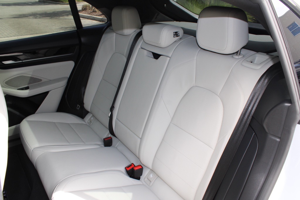 2024 Porsche Macan Electric 4 photo 35