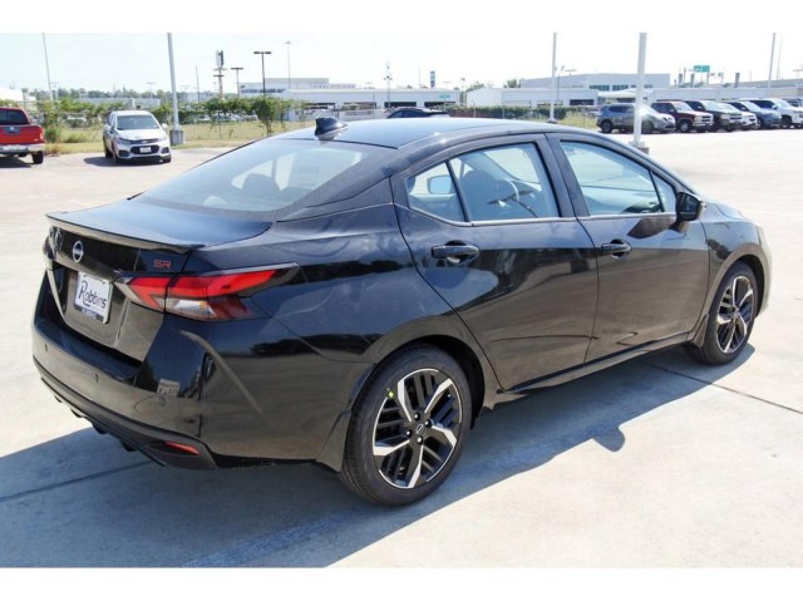 2025 Nissan Versa SR - 4