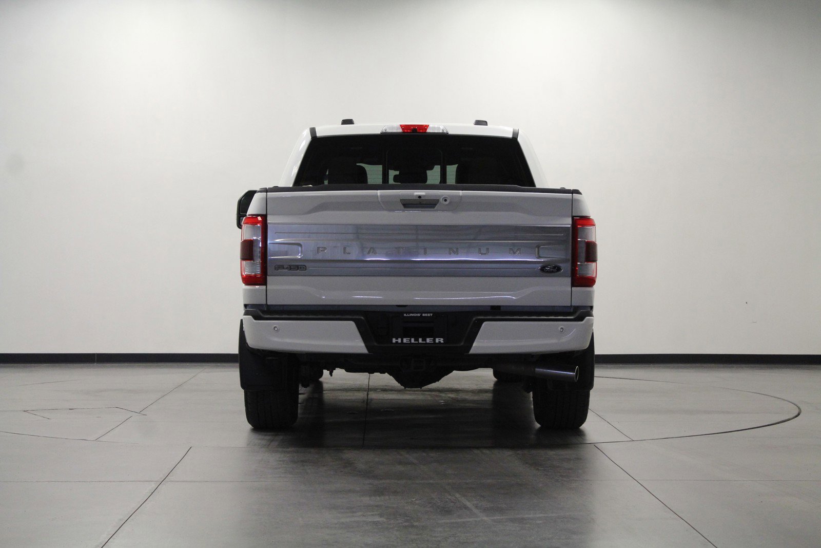 2023 Ford F-150 Platinum photo 4