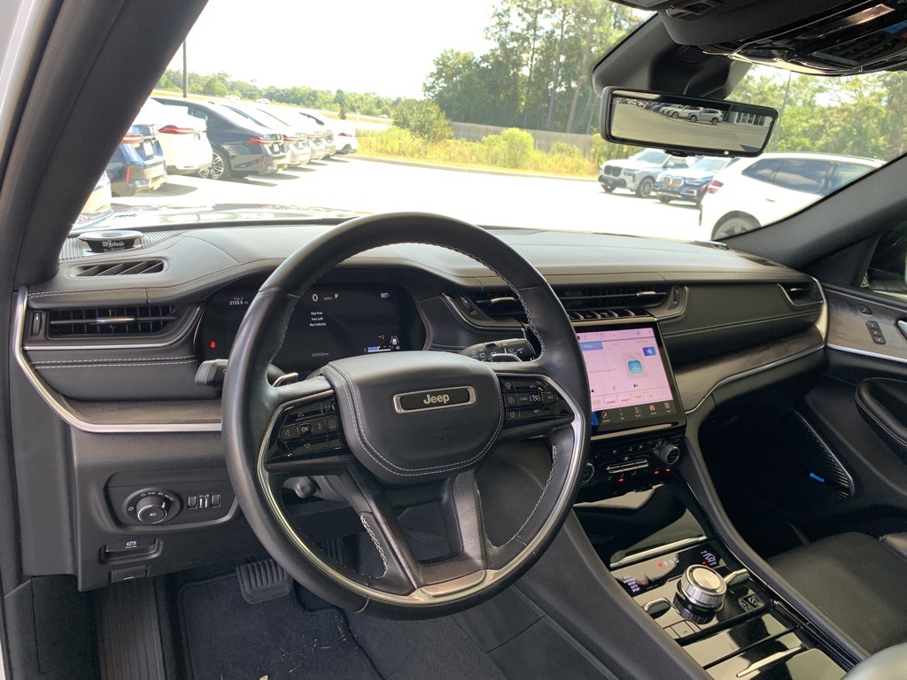 2022 Jeep Grand Cherokee Overland photo 13
