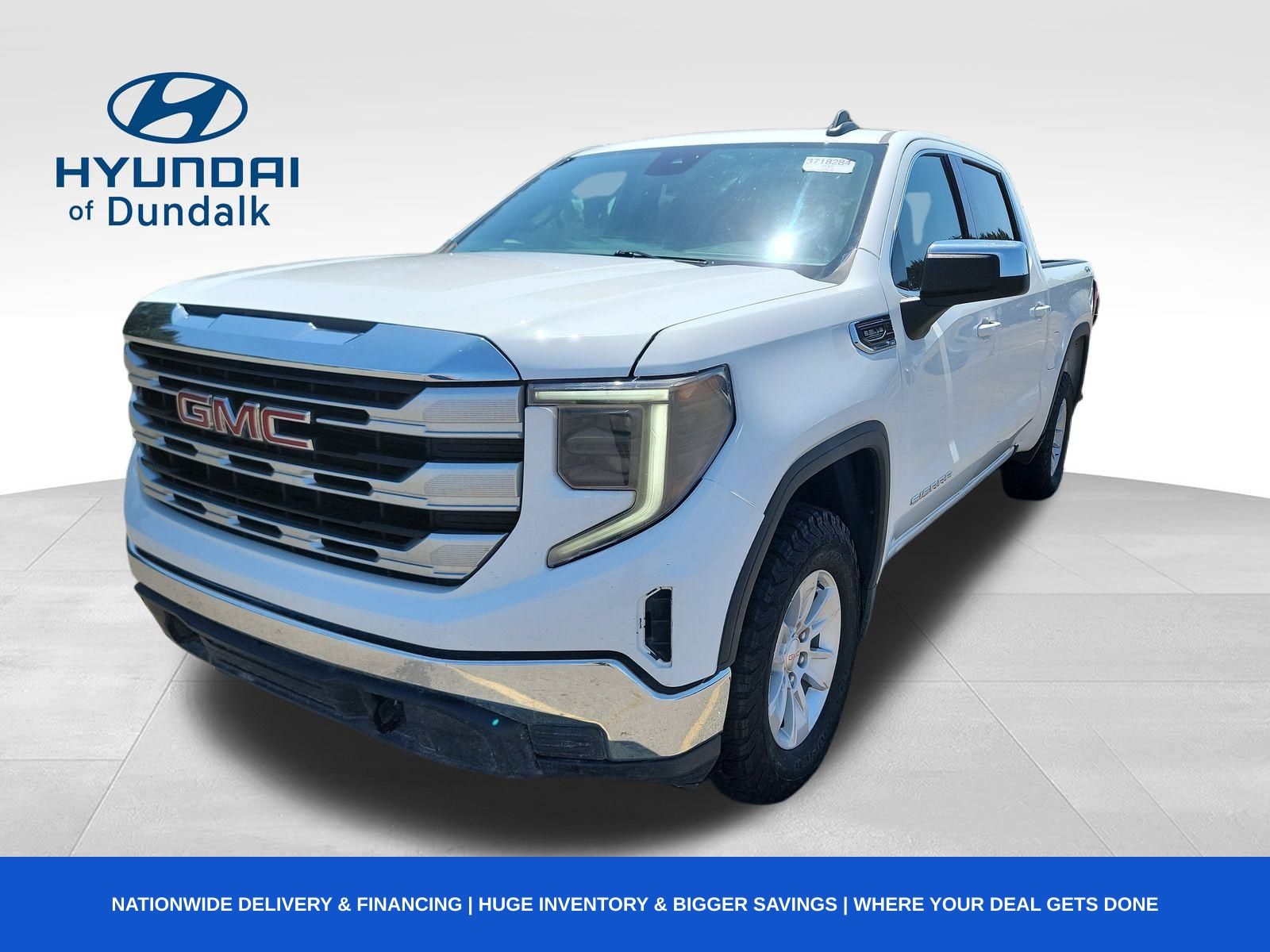 2023 GMC Sierra 1500 SLE's photo