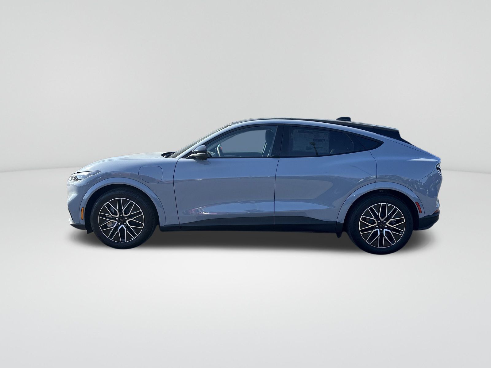 2025 Ford Mustang Mach-E Premium photo 2