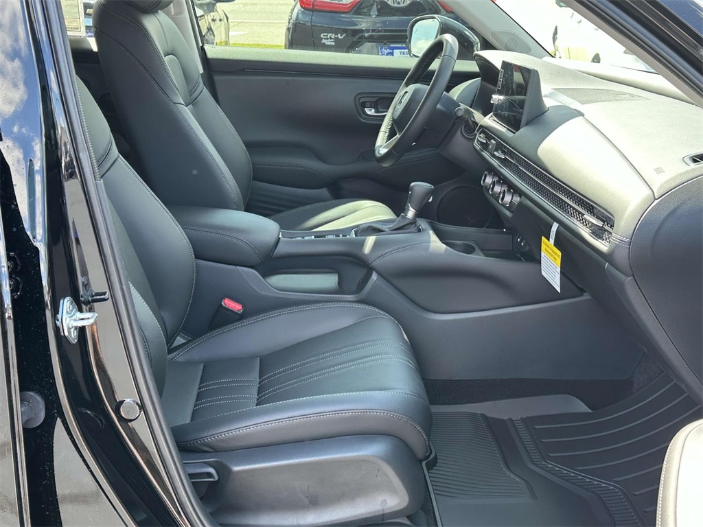 2026 Honda HR-V EX-L photo 6