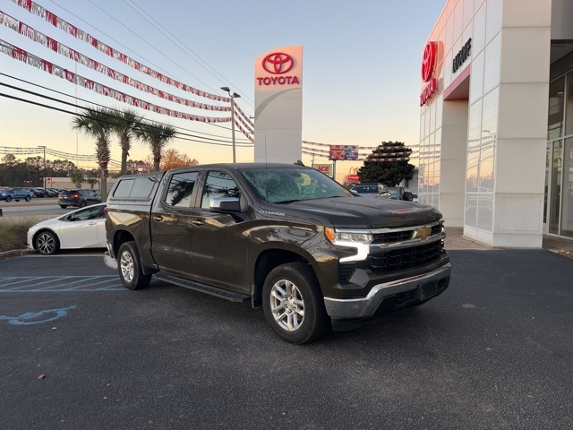 2023 Chevrolet Silverado 1500 LT's photo