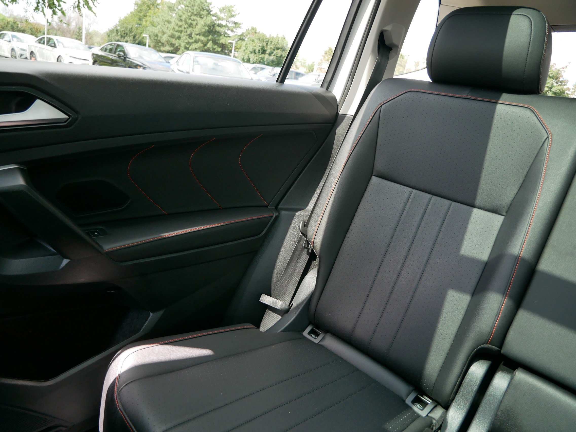 2024 Volkswagen Tiguan Wolfsburg Edition photo 11